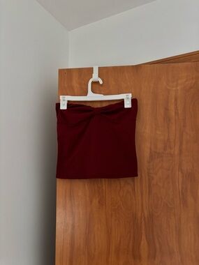 STRAPLESS TOP